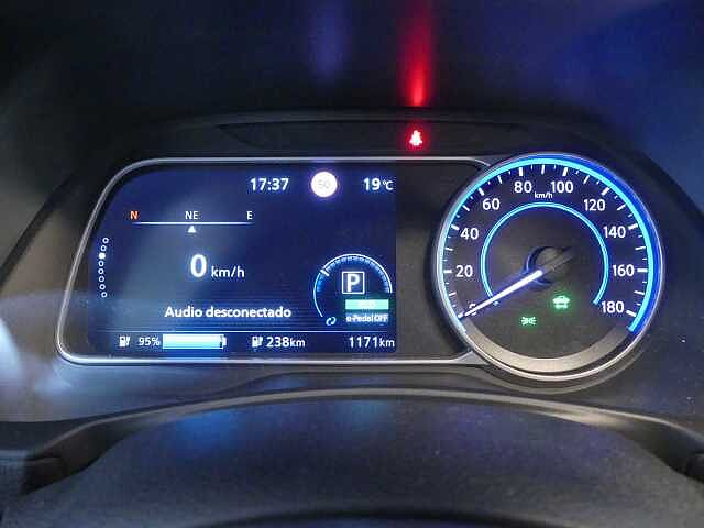 Nissan Leaf 150PS TEKNA 40KWH PROPILOT 150 5P